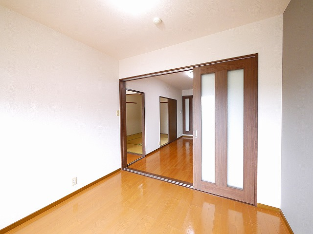 ラ・サンフォニーの洋室