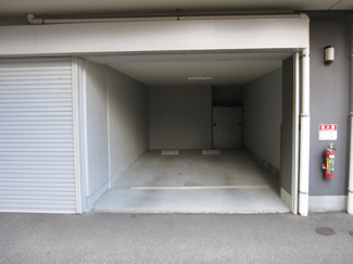 【外観】 | 駐車場権利付き。