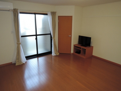 【洋室】 | エメラルドストーン