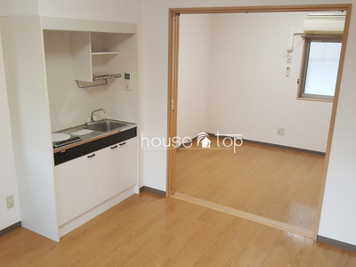 【キッチン】 | ハイローム鳴尾(鳴尾駅・武庫川女子大学・兵庫医科大学) | 広々ウォークインクローゼット♪