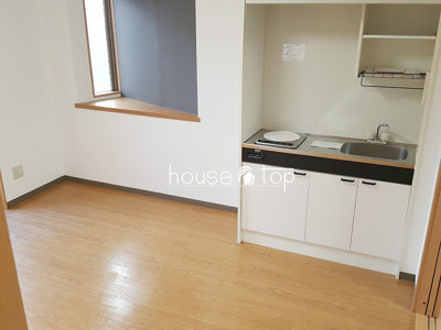 【居間・リビング】 | ハイローム鳴尾(鳴尾駅・武庫川女子大学・兵庫医科大学) | エアコン２基完備♪