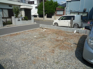 【駐車場】