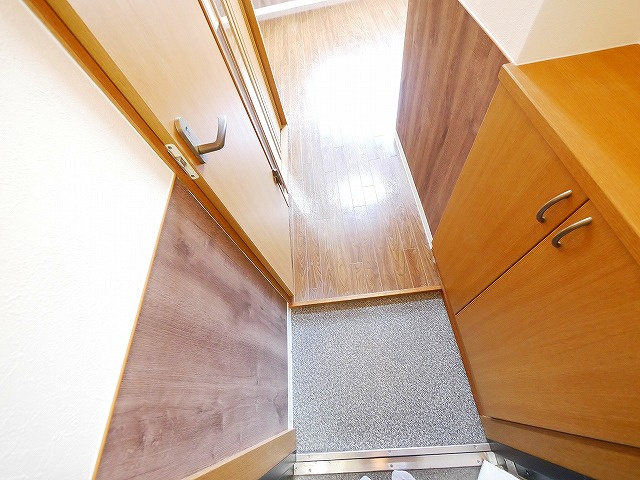 シャインロードミヤコの玄関