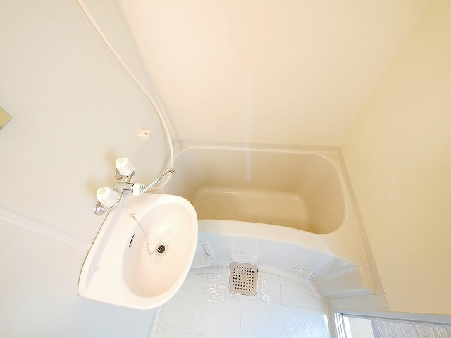 シャインロードミヤコの浴室