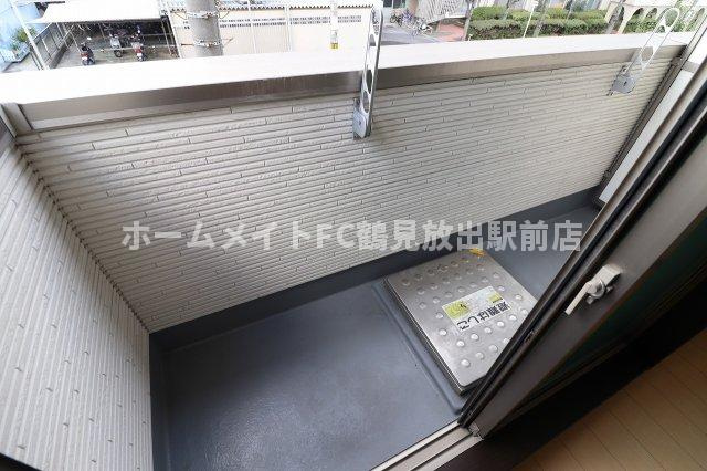 フジパレス鶴見Ⅲ番館のバルコニー