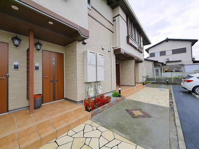 シャンテⅡのその他共用部分|清潔なエントランスです