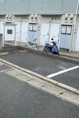 【駐車場】 | ザーリア