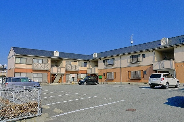 ルミエール四条の外観|きれいな外観です