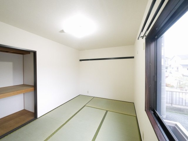 ルミエール四条の和室|明るい和室です