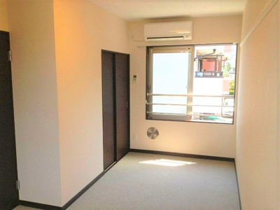 【居間・リビング】 | Ｋｉｋｕｓｈｉ  | 1Fフローリング
2Fカーペット

