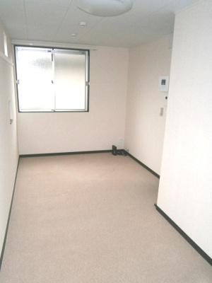 【内装】 | Ｋｉｋｕｓｈｉ  | 1Fフローリング
2Fカーペット