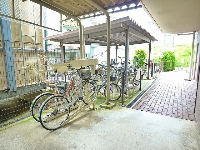 サニークレスト奈良公園南のその他共用部分|駐輪スペースです