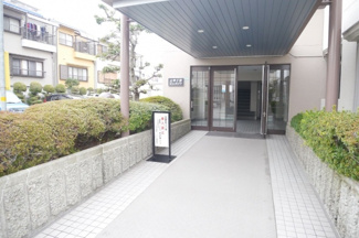 【エントランス】