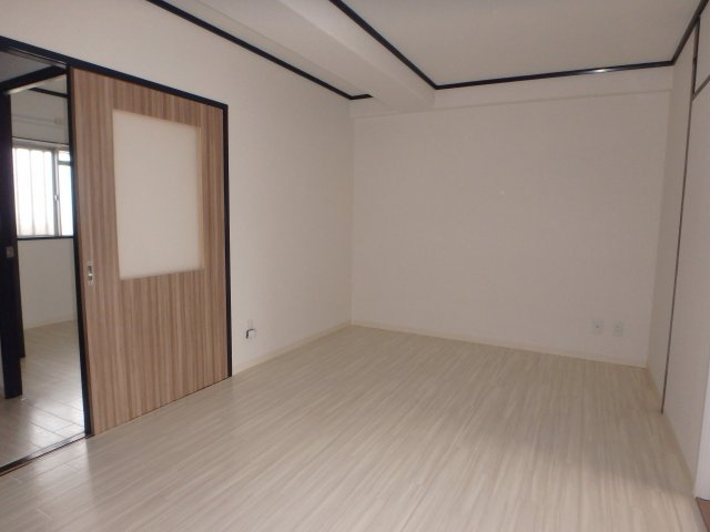 大建アーバンハイツの洋室