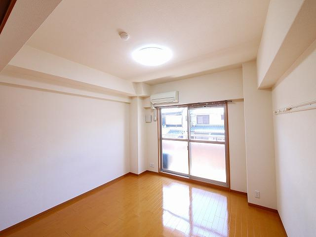 ベルドミール（南半田西町）の洋室