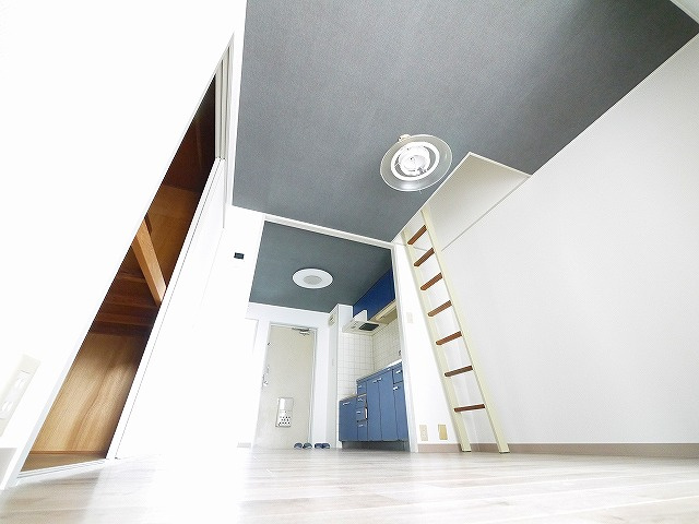 シティパレス市役所前Part2の洋室