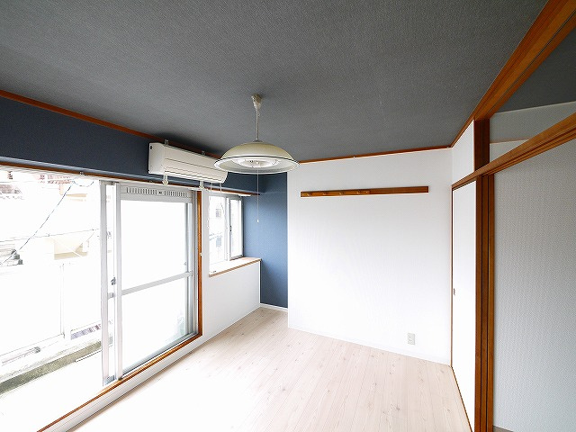 シティパレス市役所前Part2の洋室