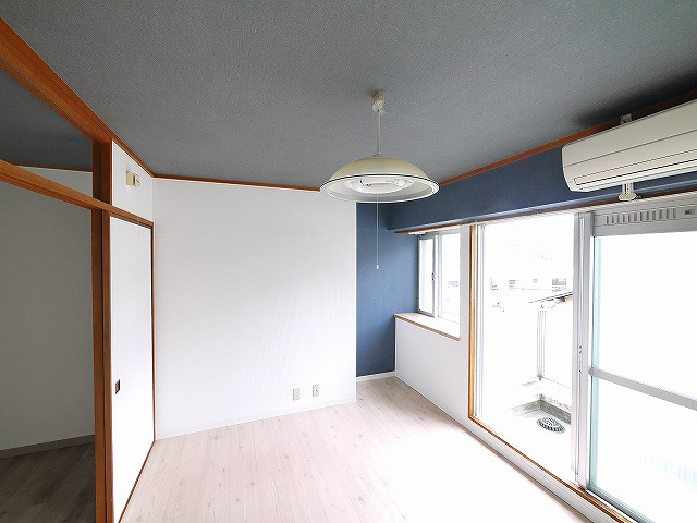 シティパレス市役所前Part2の洋室