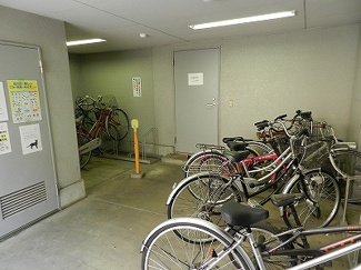 【その他共用部分】 | 落ち着いた雰囲気の外観です
　