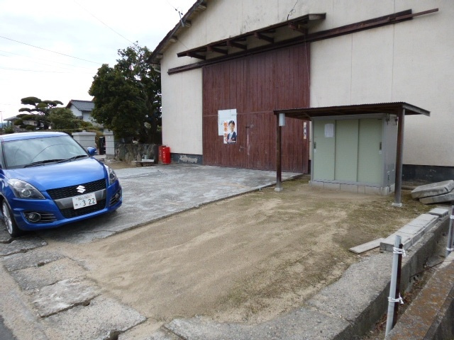 倉敷市連島町西之浦の倉庫の駐車場|駐車スペース