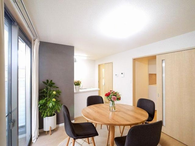 シャーメゾン七条の居間・リビング|CGで家具等を配置したもので家具等は含まれません