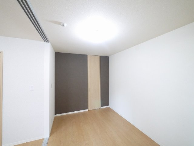 シャーメゾン七条の寝室|開放的な寝室です