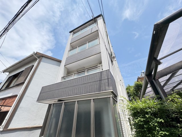 ペントハウス長瀬( 近畿大学 一人暮らし )の外観