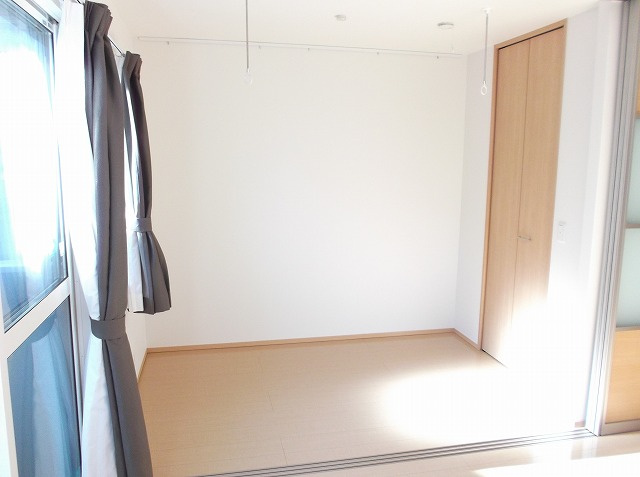 【寝室】 | メゾン・ド・リス