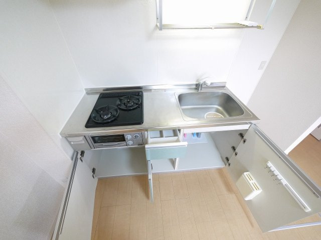 モナリエ六条のキッチン|お料理しやすいキッチンです