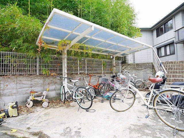 カサグランデ（六条）のその他共用部分|駐輪場です