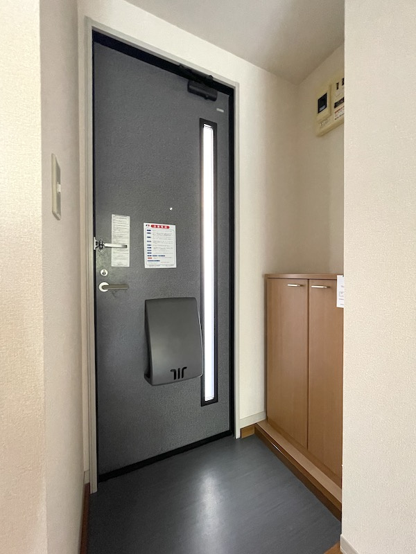 スターハウスの玄関