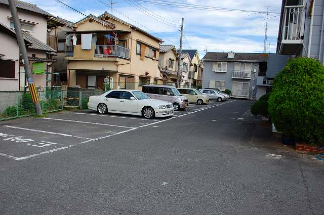 クレール千原Bの駐車場|駐車場完備です