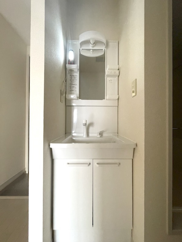 コートラックス　Dの独立洗面台