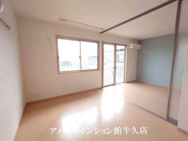 アークグレイスⅢの居間・リビング