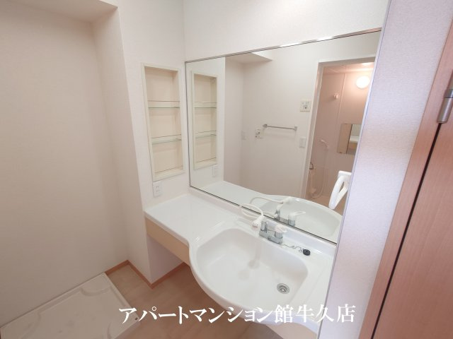 アークグレイスⅢの洗面所