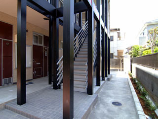 【エントランス】 | モナーロ