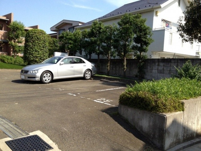 【駐車場】 | 三鷹台エミネンス | 【三鷹台エミネンス】