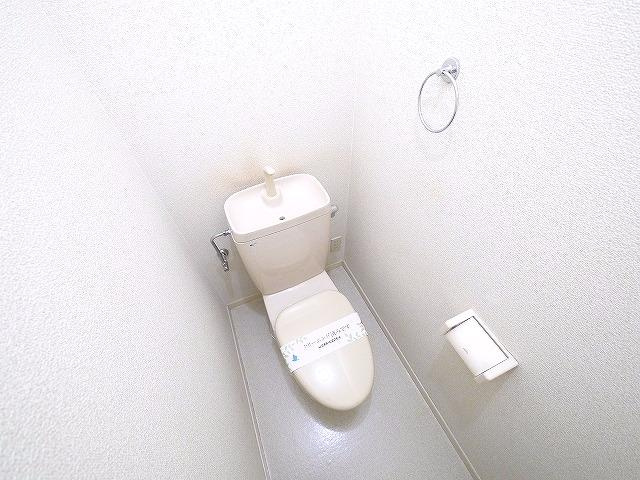 学園前サザンコートBのトイレ|ゆったりとした空間のトイレです