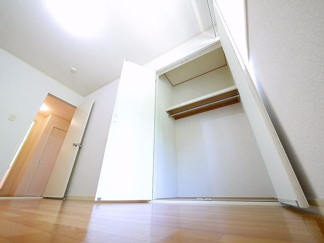 学園前サザンコートBの収納|こまごまとしたものを収納できそうですね