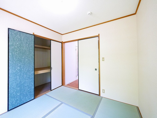 学園前サザンコートBの和室|和室があると落ち着いた雰囲気になりますね