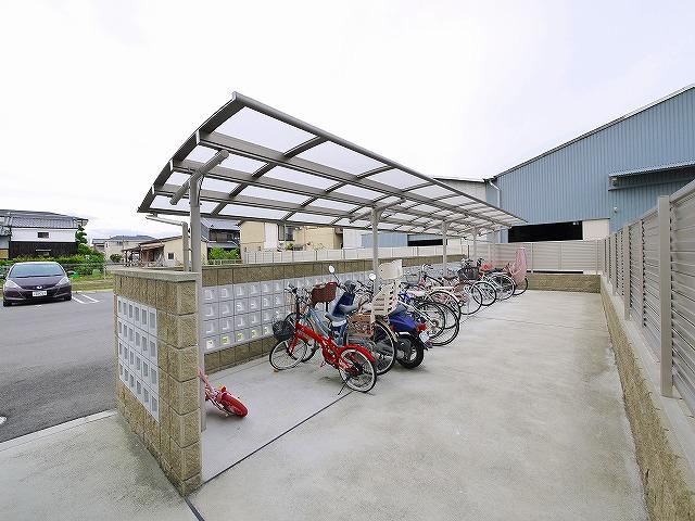 クオレールのその他共用部分|自転車置き場