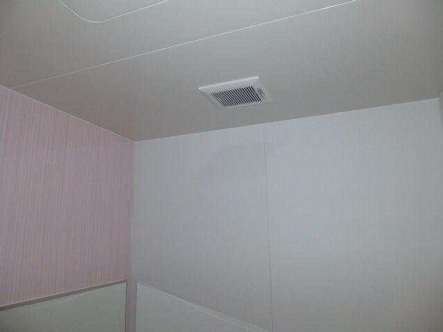 シャルマン・アヴニールの浴室|浴室換気扇