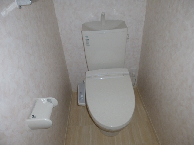 シャルマン・アヴニールのトイレ|シャワー付きトイレ