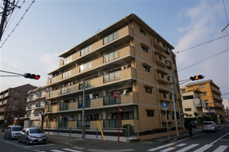 【外観】 | ５階建のタイル張り