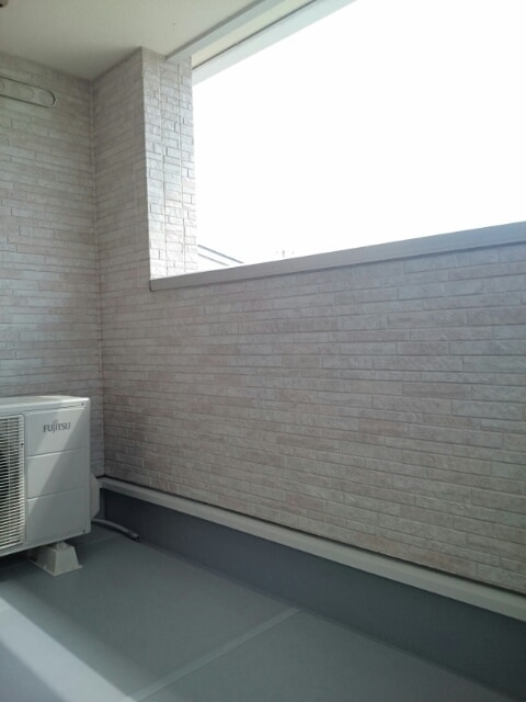 クレメント・FⅡのバルコニー