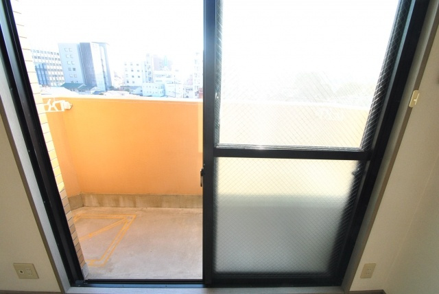 日吉壱番館のバルコニー|同建物　別号室　イメージ写真