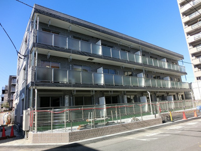 【外観】 | BIRKEⅡ | BIRKEⅡ　モダンな外観　鉄筋コンクリート造３階建東向きです