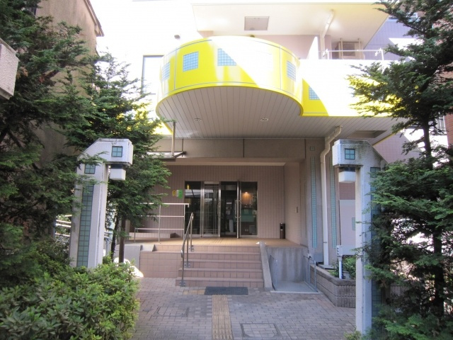 サンライン板橋本町のエントランス