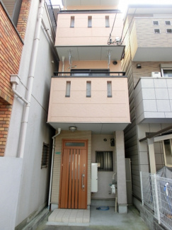 【外観】 | ３階建て　ルーフバルコニーあり