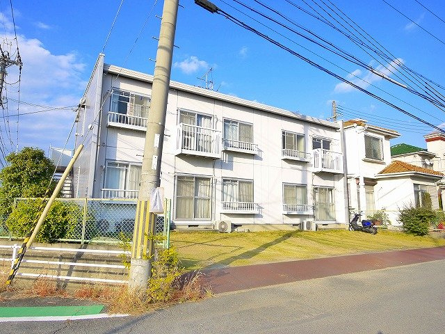 エステートピアオクムラの外観|キレイな外観です。